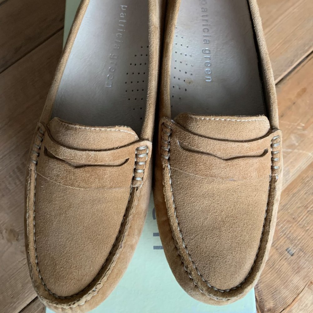 Patricia Green Suede Driving Shoes Moccasins Loafers. Camel Color. Size 8